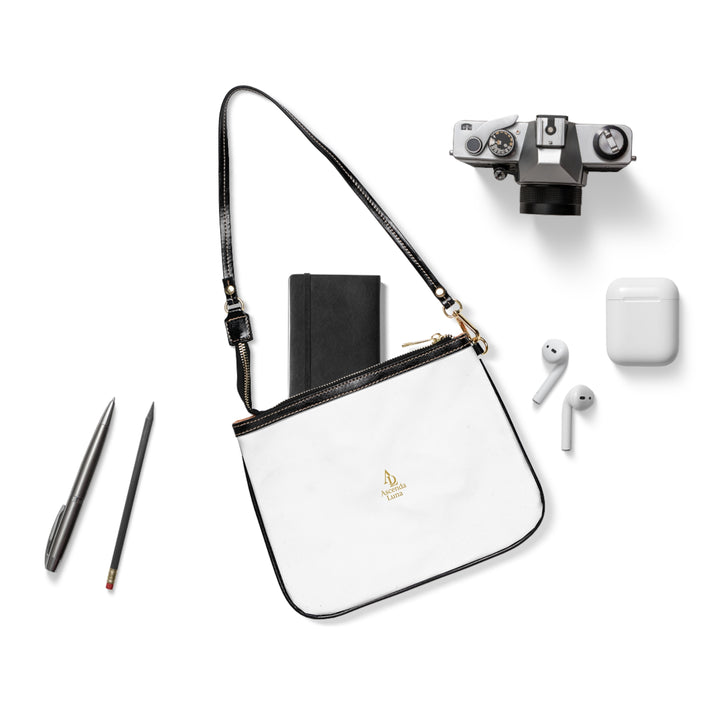 Small Shoulder Bag White | Ascenda Classics